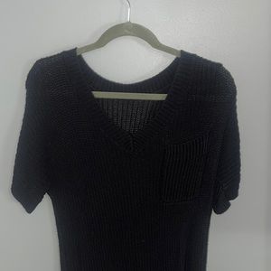 KNIT BLACK TOP